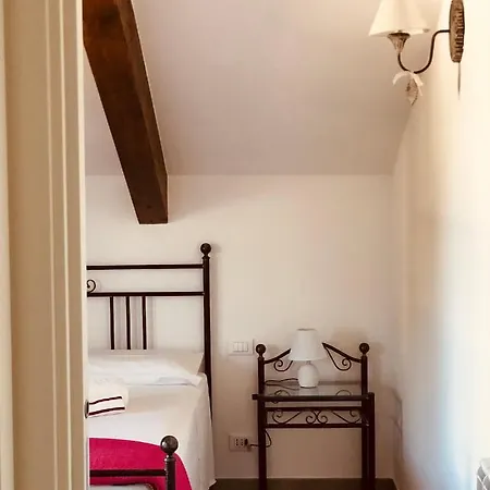 Marco Aurelio Bed & Breakfast Cisano sul Neva